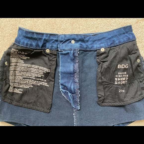 BDG High Waist Short Short - Picture 5 of 5